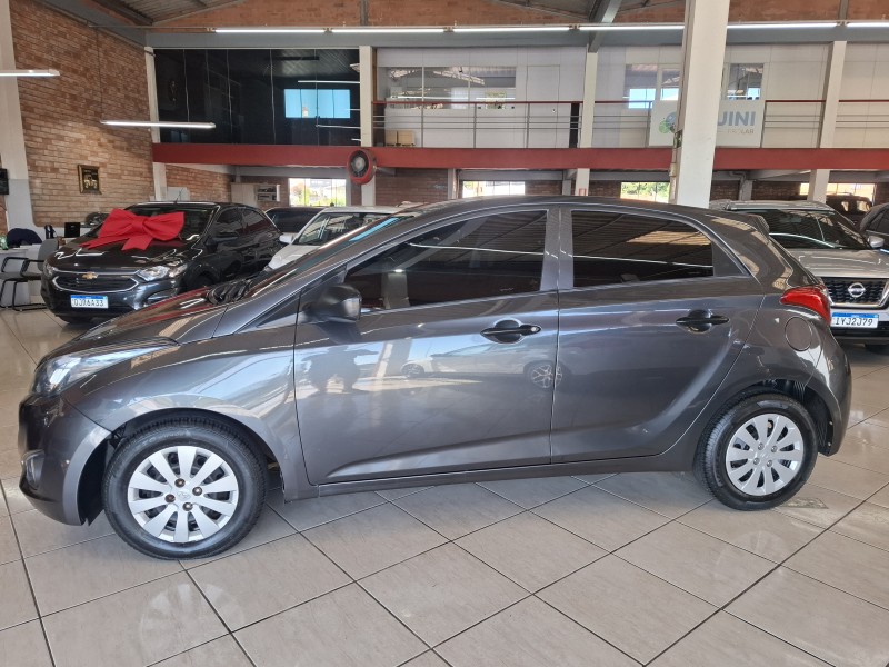 HB20 1.0 COMFORT 12V FLEX 4P MANUAL - 2014 - FARROUPILHA
