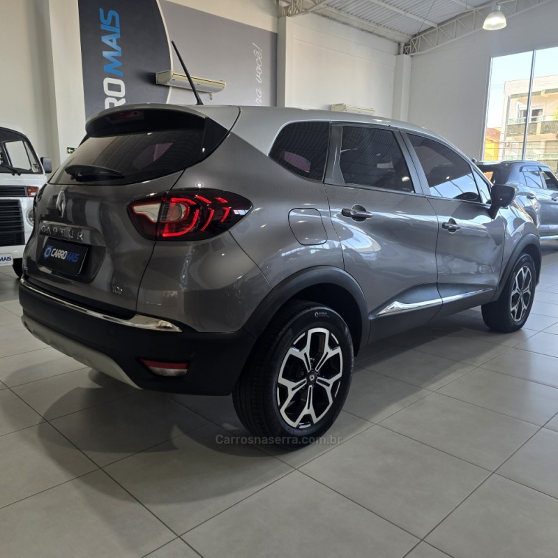 CAPTUR 1.3 ICONIC 16V TURBO FLEX 4P AUTOMÁTICO - 2024 - SANTA CRUZ DO SUL