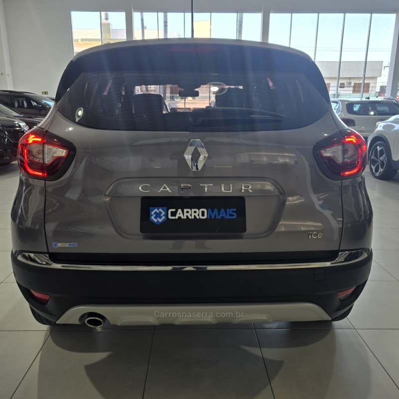 CAPTUR 1.3 ICONIC 16V TURBO FLEX 4P AUTOMÁTICO - 2024 - SANTA CRUZ DO SUL