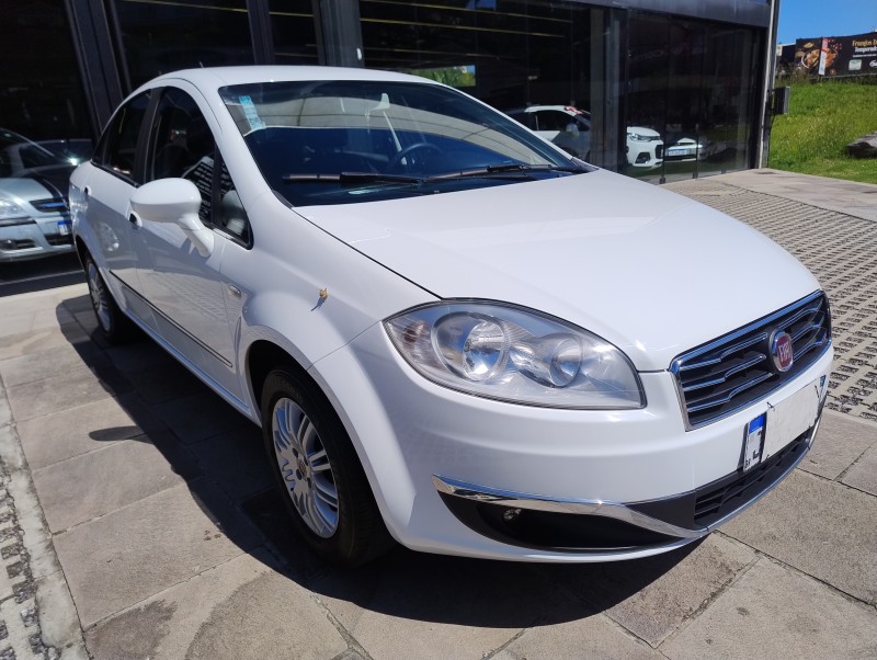 LINEA 1.8 ESSENCE 16V FLEX 4P MANUAL - 2015 - CAXIAS DO SUL