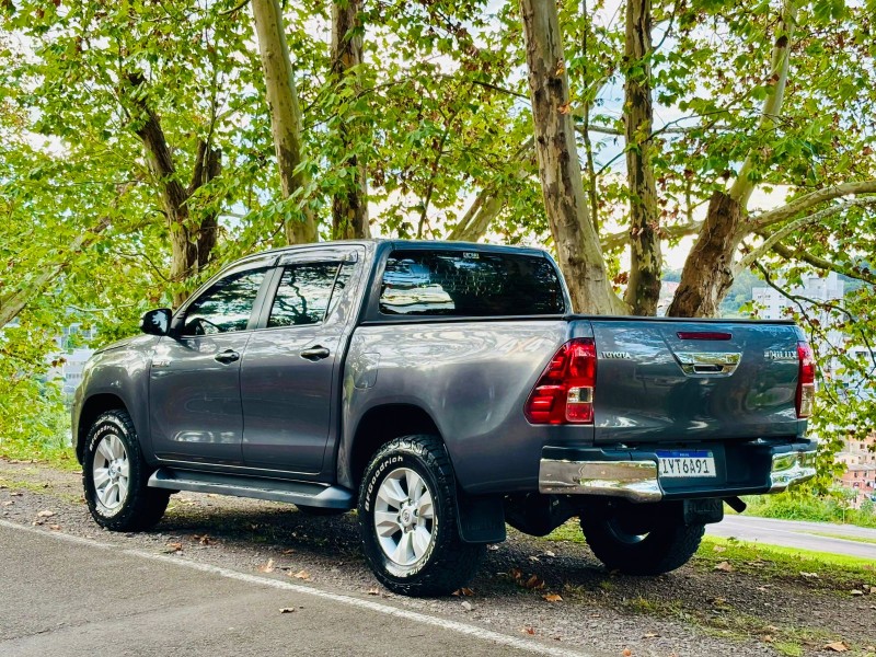 HILUX 2.8 SR 4X4 CD 16V DIESEL 4P AUTOMÁTICO - 2019 - FARROUPILHA