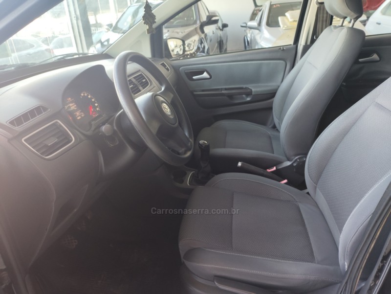 FOX 1.0 MI TREND 8V FLEX 4P MANUAL - 2012 - TAQUARA