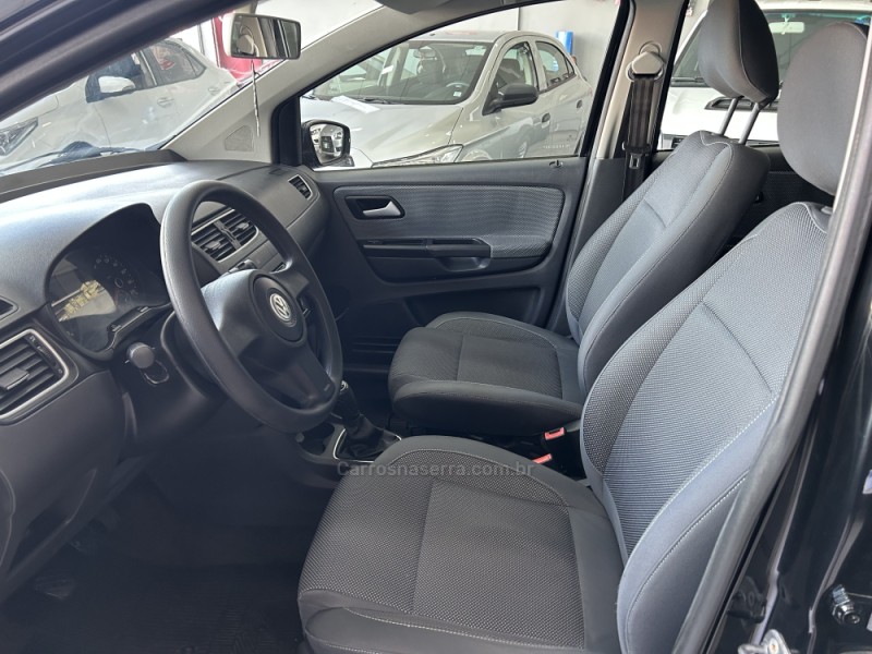 FOX 1.0 MI TREND 8V FLEX 4P MANUAL - 2012 - TAQUARA