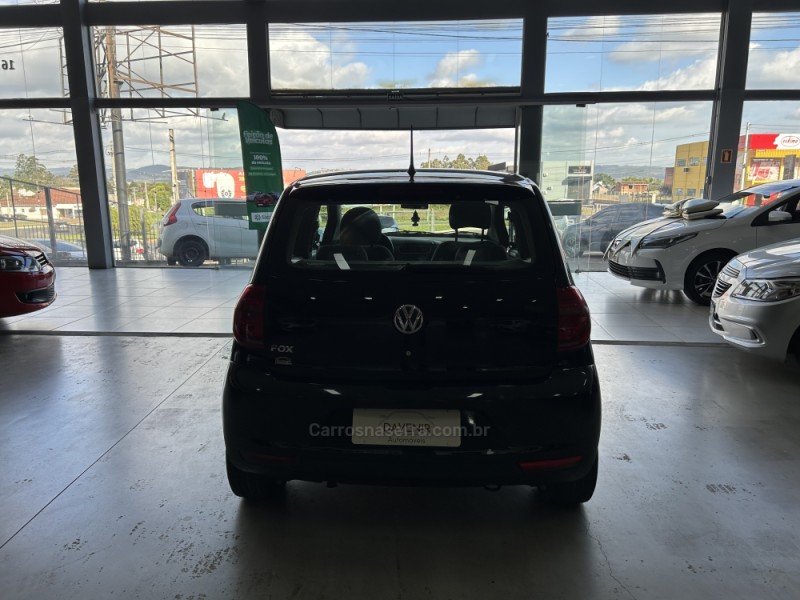 FOX 1.0 MI TREND 8V FLEX 4P MANUAL - 2012 - TAQUARA