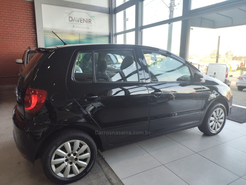 FOX 1.0 MI TREND 8V FLEX 4P MANUAL - 2012 - TAQUARA