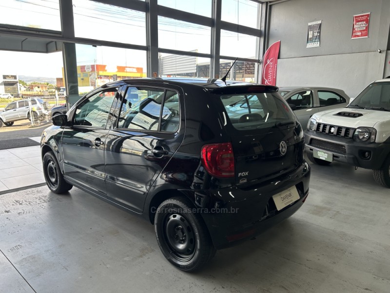 FOX 1.0 MI TREND 8V FLEX 4P MANUAL - 2012 - TAQUARA