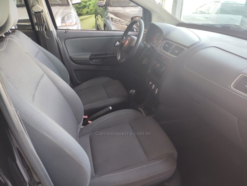 FOX 1.0 MI TREND 8V FLEX 4P MANUAL - 2012 - TAQUARA