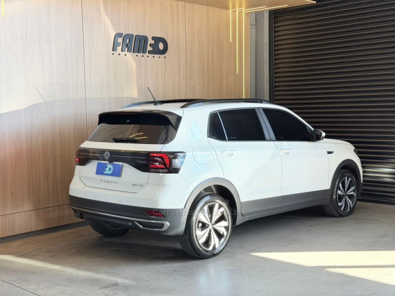 T-CROSS 1.0 COMFORTLINE TSI FLEX 4P AUTOMÁTICO - 2024 - LAJEADO