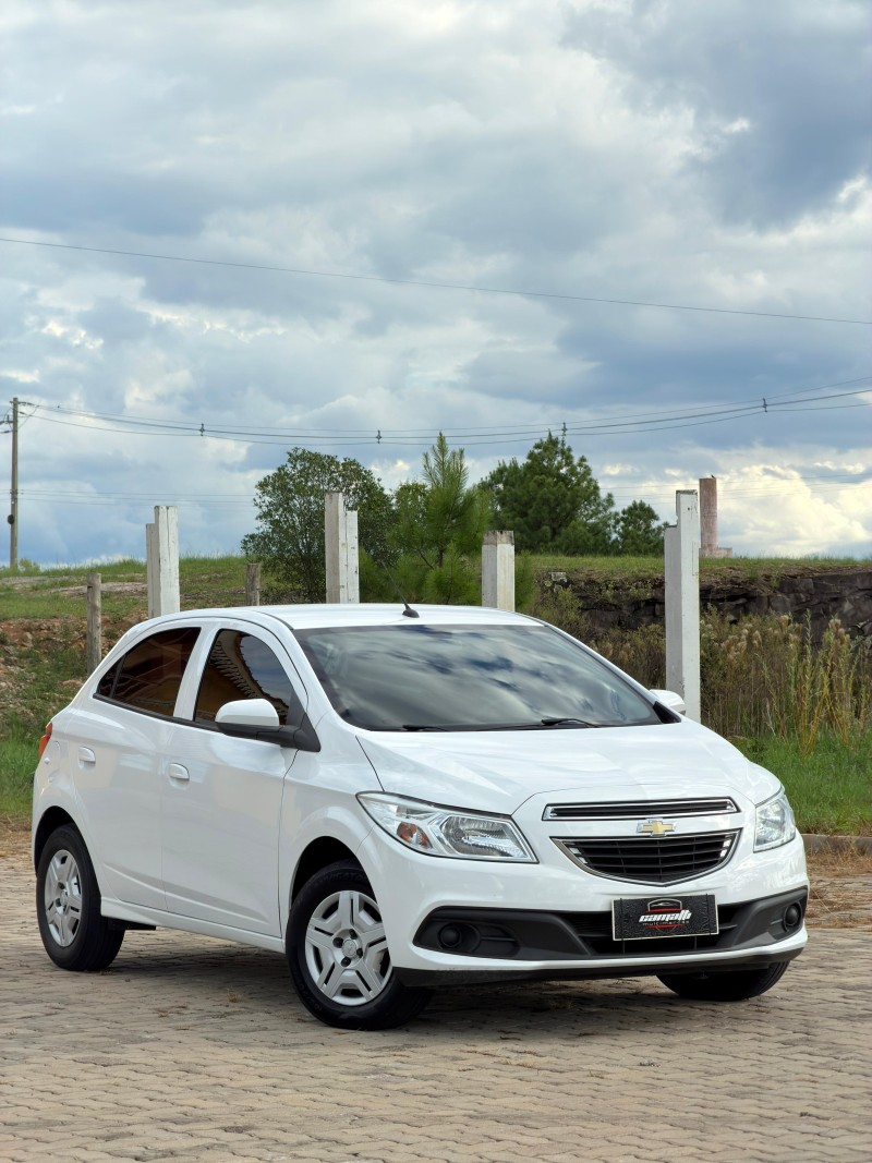 ONIX 1.0 LT PLUS 8V FLEX 4P MANUAL - 2013 - ANTôNIO PRADO