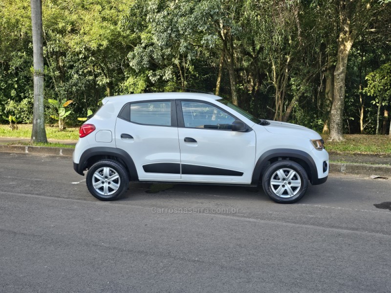 KWID 1.0 12V SCE FLEX ZEN MANUAL - 2021 - CAMPO BOM