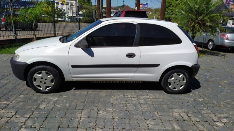 CELTA 1.0 MPFI 8V GASOLINA 2P MANUAL - 2001 - CAXIAS DO SUL