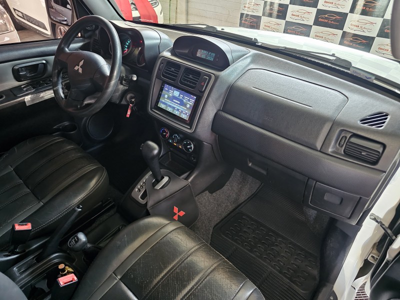 PAJERO TR4 2.0 4X4 16V 140CV FLEX 4P AUTOMÁTICO - 2013 - CAXIAS DO SUL