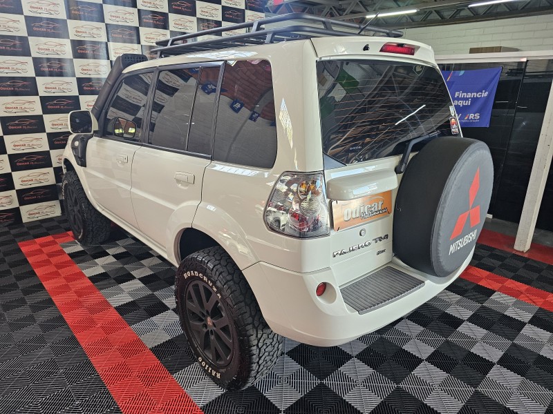 PAJERO TR4 2.0 4X4 16V 140CV FLEX 4P AUTOMÁTICO - 2013 - CAXIAS DO SUL