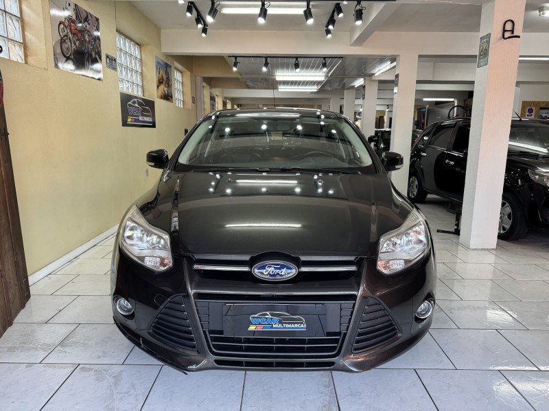 FOCUS 1.6 SE HATCH 16V FLEX 4P AUTOMÁTICO - 2014 - CAXIAS DO SUL