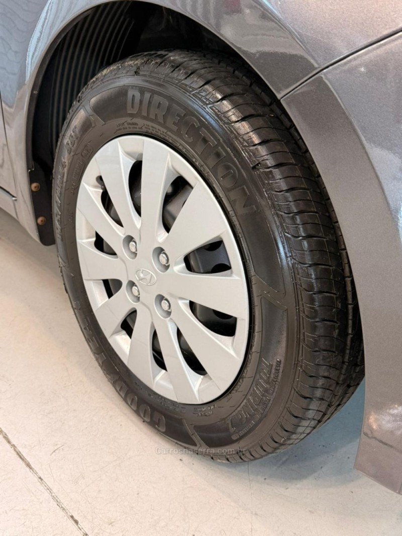 HB20 1.0 COMFORT 12V FLEX 4P MANUAL - 2013 - CAXIAS DO SUL