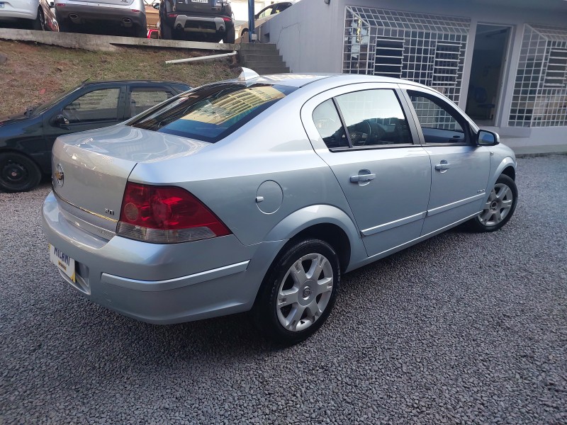 VECTRA 2.0 MPFI ELEGANCE 8V FLEX 4P MANUAL - 2006 - BENTO GONçALVES