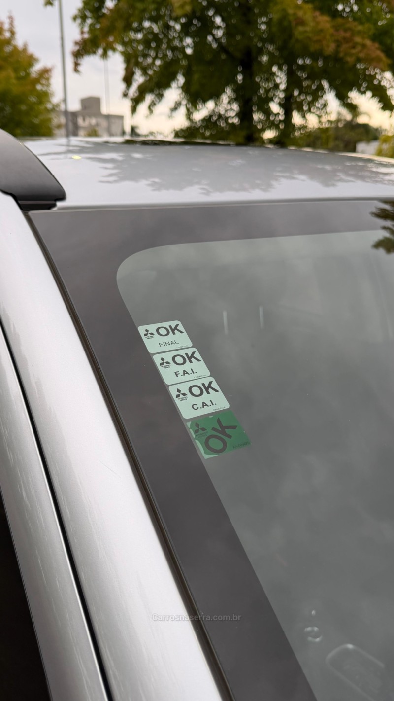 OUTLANDER 3.0 4X4 V6 24V GASOLINA 4P AUTOMÁTICO - 2015 - BENTO GONçALVES