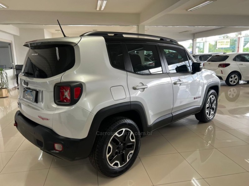 RENEGADE 2.0 16V TURBO DIESEL TRAILHAWK 4P 4X4 AUTOMÁTICO - 2016 - TAQUARA