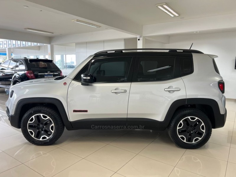 RENEGADE 2.0 16V TURBO DIESEL TRAILHAWK 4P 4X4 AUTOMÁTICO - 2016 - TAQUARA