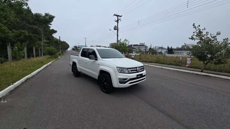 AMAROK 3.0 V6 TDI HIGHLINE CD DIESEL 4MOTION AUTOMÁTICO - 2019 - BENTO GONçALVES