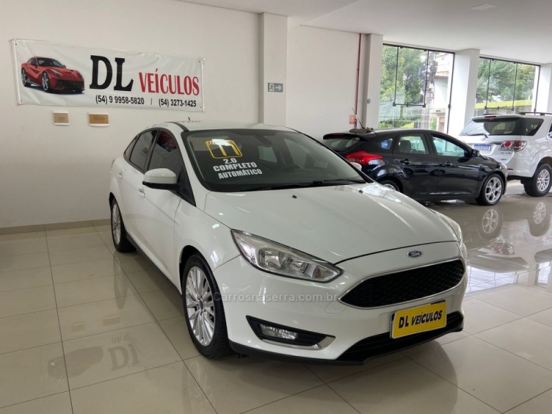 FOCUS 2.0 SE PLUS SEDAN 16V FLEX 4P AUTOMÁTICO - 2017 - NOVA BASSANO