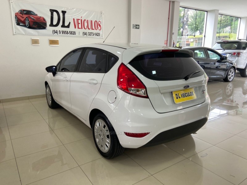 FIESTA 1.6 SE HATCH 16V FLEX 4P AUTOMÁTICO - 2017 - NOVA BASSANO