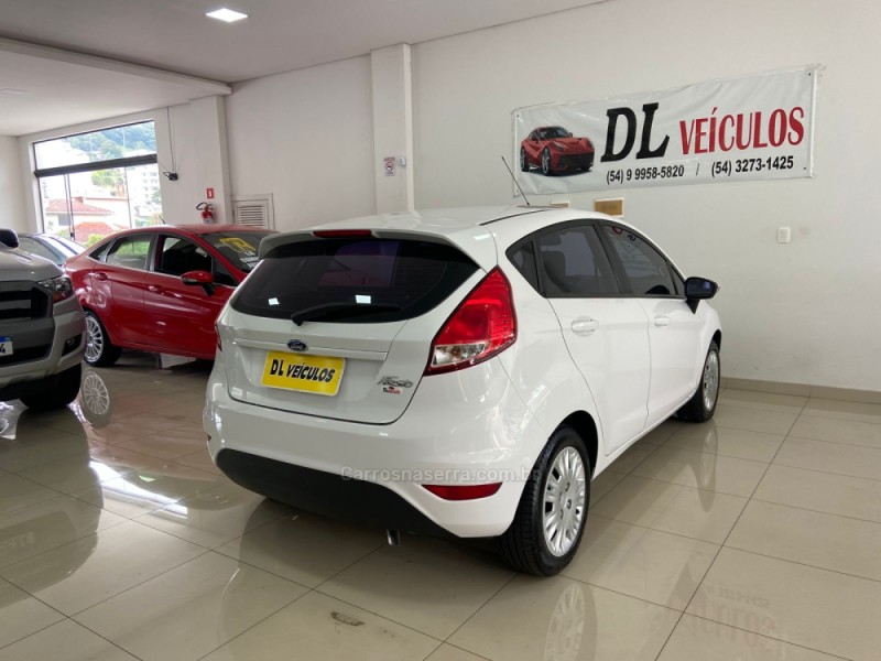 FIESTA 1.6 SE HATCH 16V FLEX 4P AUTOMÁTICO - 2017 - NOVA BASSANO