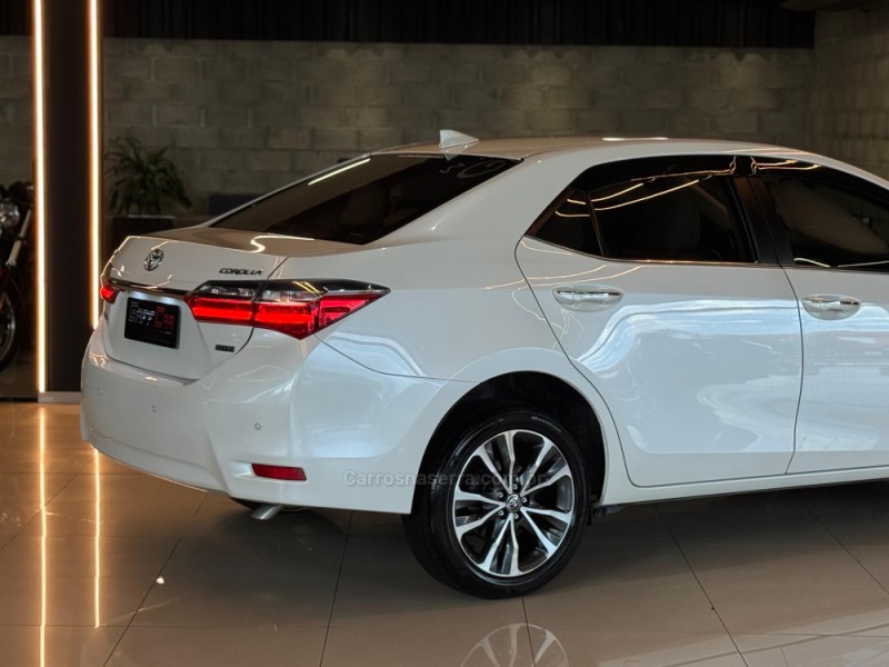 COROLLA 2.0 ALTIS 16V FLEX 4P AUTOMÁTICO - 2019 - DOIS IRMãOS