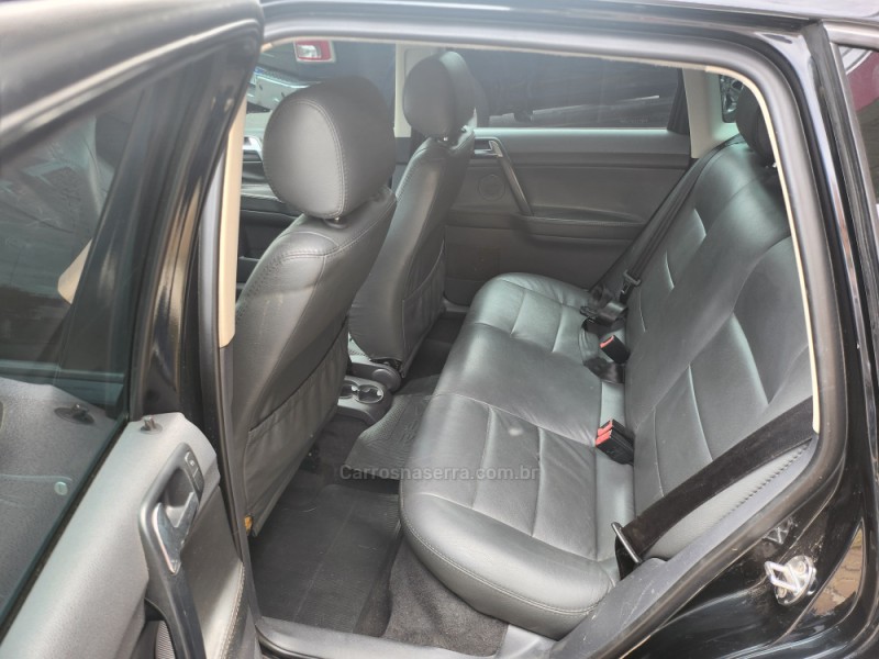 POLO 1.6 MI 8V E-FLEX 4P MANUAL - 2005 - VERANóPOLIS