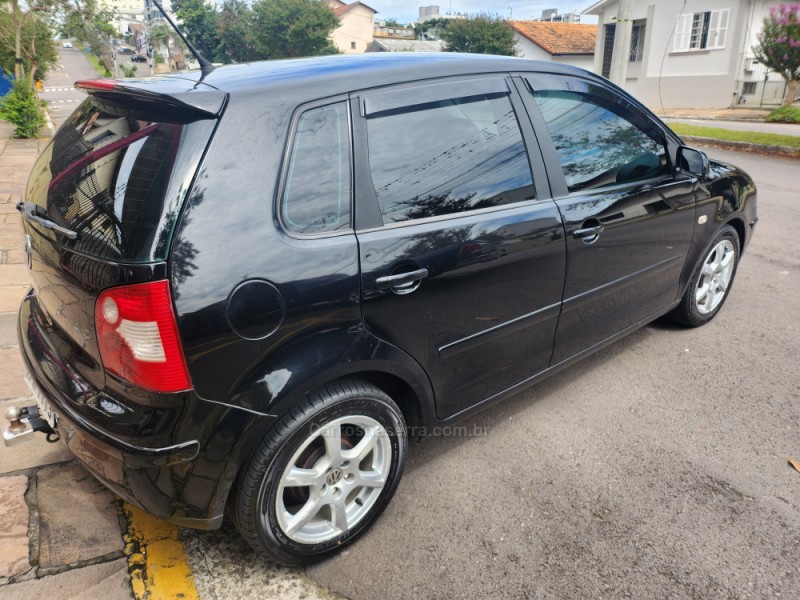 POLO 1.6 MI 8V E-FLEX 4P MANUAL - 2005 - VERANóPOLIS