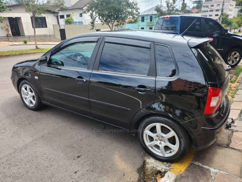 POLO 1.6 MI 8V E-FLEX 4P MANUAL - 2005 - VERANóPOLIS