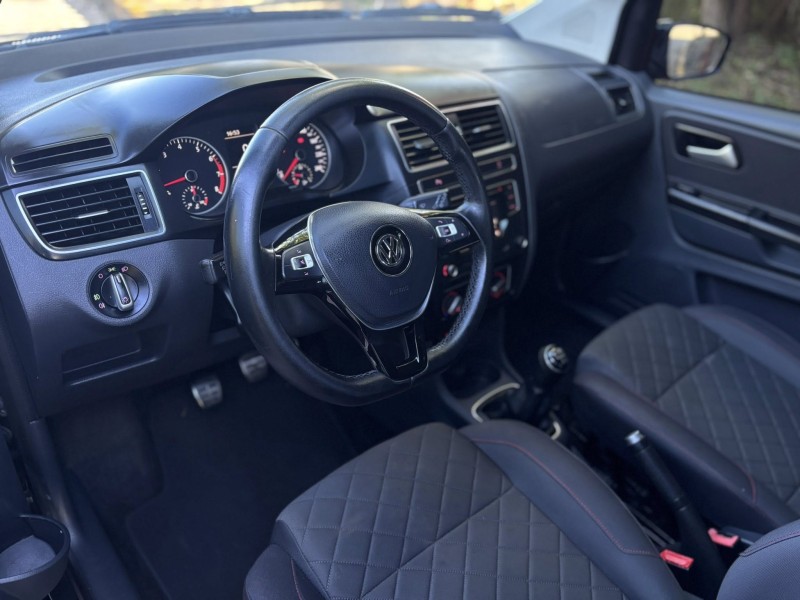 FOX 1.6 MSI HIGHLINE 16V FLEX 4P MANUAL - 2016 - CANDELáRIA