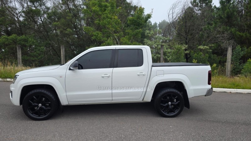AMAROK 3.0 V6 TDI HIGHLINE CD DIESEL 4MOTION AUTOMÁTICO - 2019 - BENTO GONçALVES