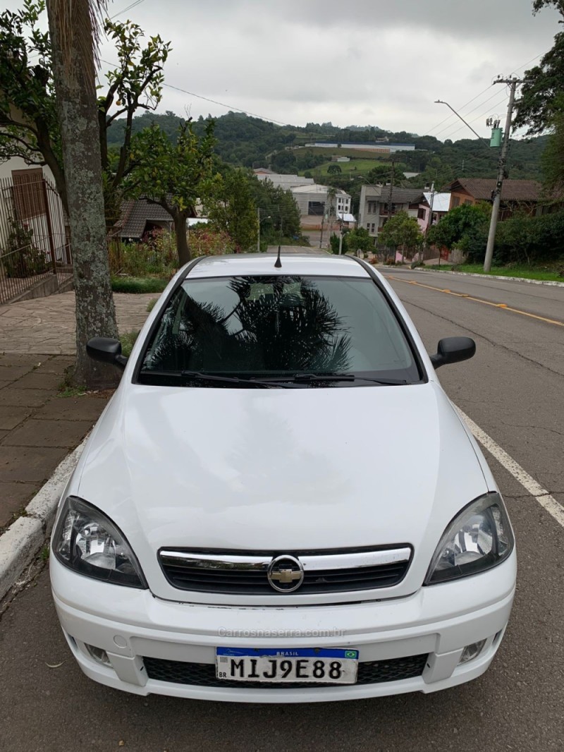 CORSA 1.4 MPFI MAXX 8V FLEX 4P MANUAL - 2012 - FLORES DA CUNHA