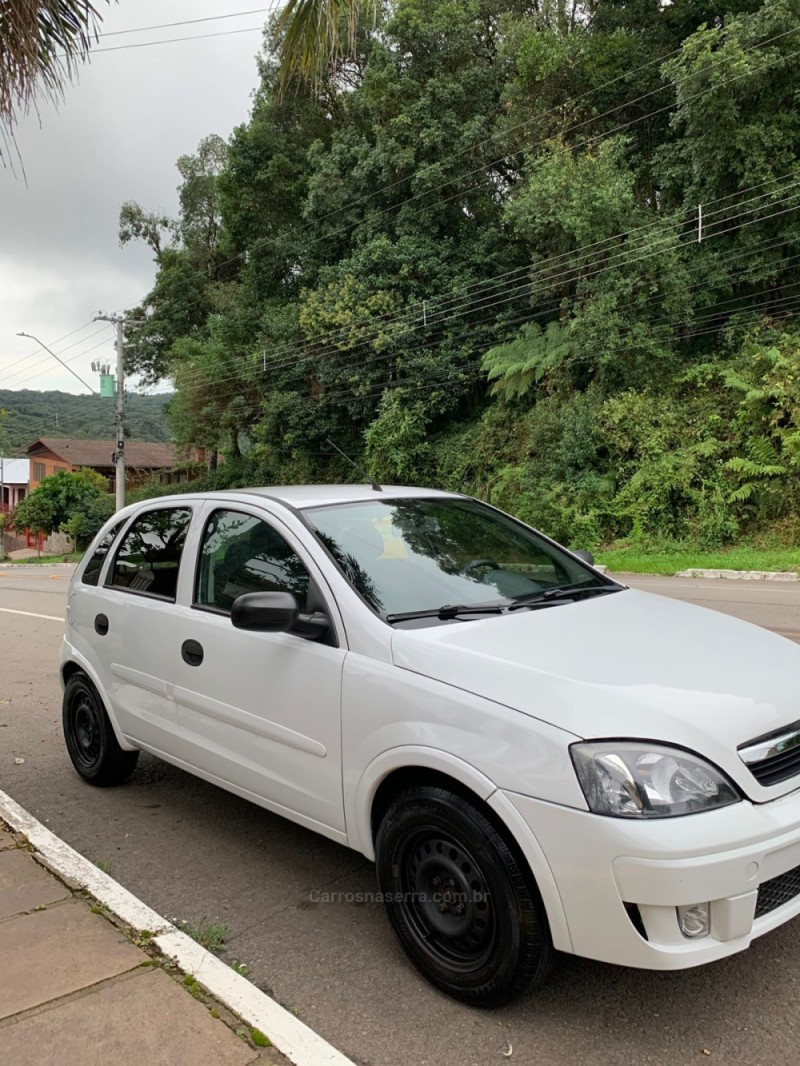 CORSA 1.4 MPFI MAXX 8V FLEX 4P MANUAL - 2012 - FLORES DA CUNHA