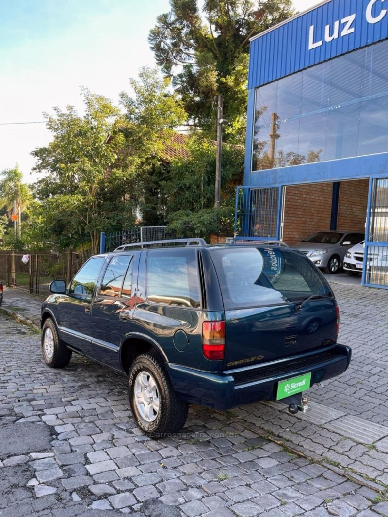 BLAZER 4.3 SFI DLX 4X2 V6 12V GASOLINA 4P MANUAL - 1998 - BENTO GONçALVES