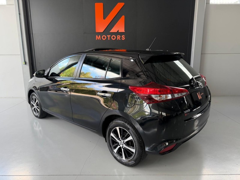 YARIS 1.5 XLS FLEX 4P AUTOMÁTICO - 2019 - CARLOS BARBOSA
