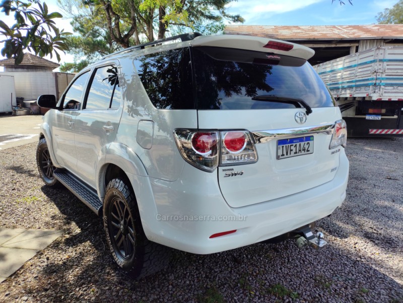 HILUX SW4  - 2014 - GARIBALDI