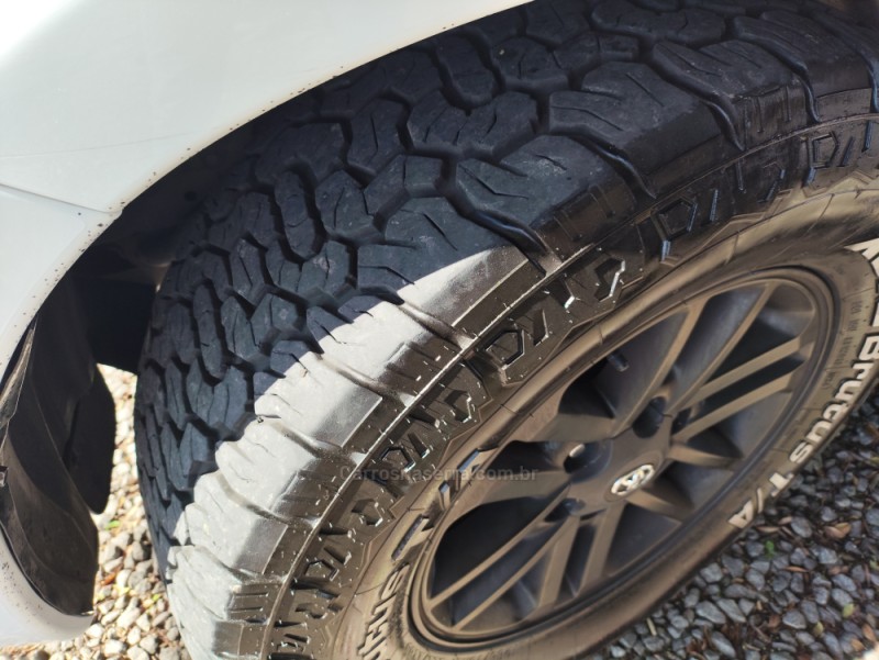 HILUX SW4  - 2014 - GARIBALDI