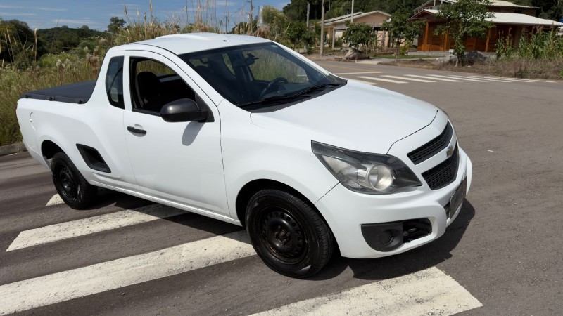 montana 1.4 mpfi ls cs 8v flex 2p manual 2015 bento goncalves