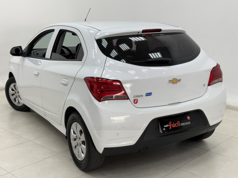 ONIX 1.0 LT PLUS 8V FLEX 4P MANUAL - 2018 - SANTA CRUZ DO SUL