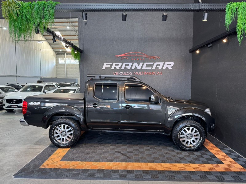FRONTIER 2.5 SL 4X4 CD TURBO ELETRONIC DIESEL 4P AUTOMÁTICO - 2014 - ANTôNIO PRADO