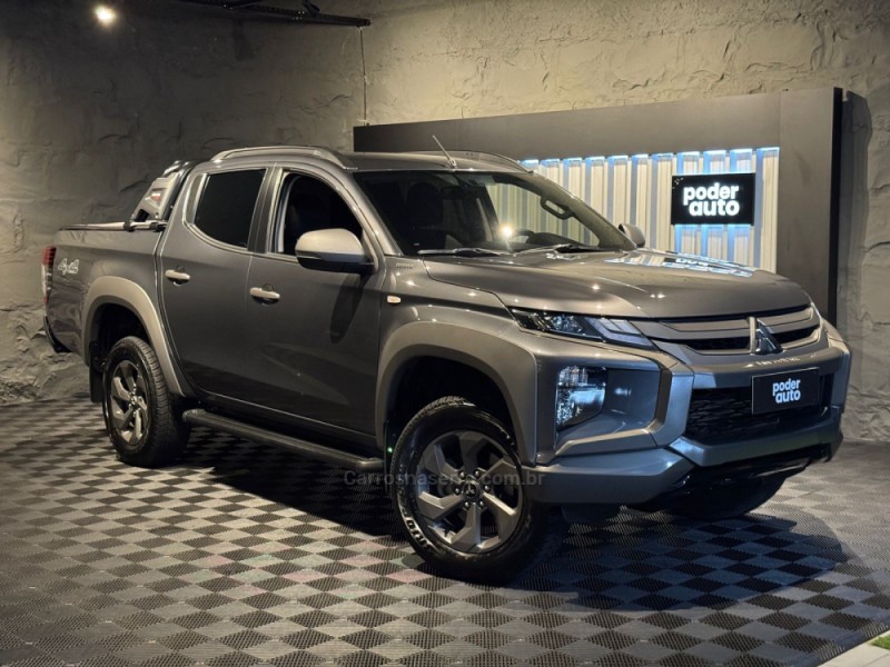 l200 triton 2.4 16v turbo diesel sport gls cd 4p 4x4 automatica 2025 farroupilha