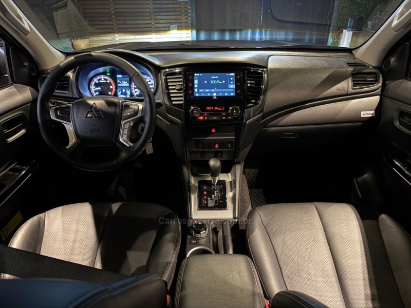 L200 TRITON 2.4 16V TURBO DIESEL SPORT GLS CD 4P 4X4 AUTOMÁTICA - 2025 - FARROUPILHA