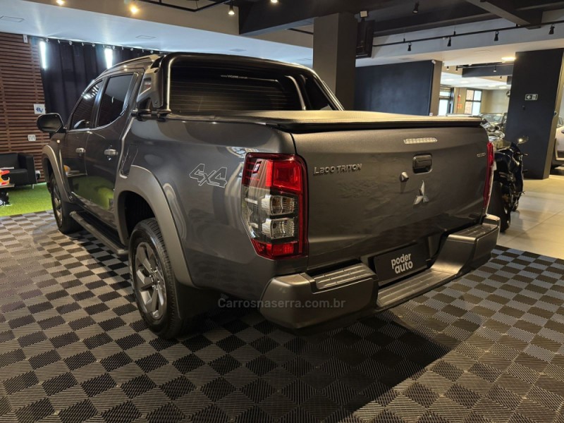 L200 TRITON 2.4 16V TURBO DIESEL SPORT GLS CD 4P 4X4 AUTOMÁTICA - 2025 - FARROUPILHA