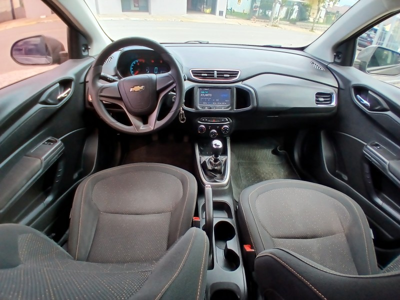 ONIX 1.4 MPFI LT 8V FLEX 4P MANUAL - 2015 - FARROUPILHA