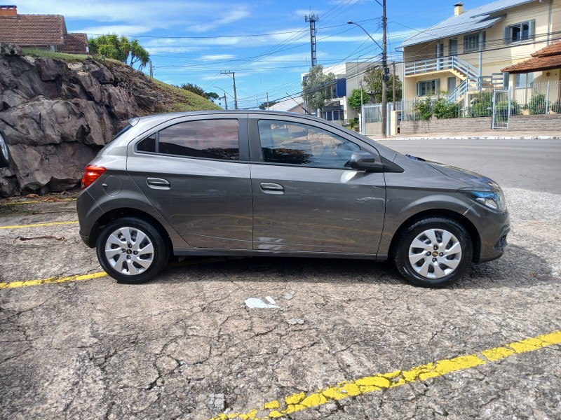 ONIX 1.4 MPFI LT 8V FLEX 4P MANUAL - 2015 - FARROUPILHA