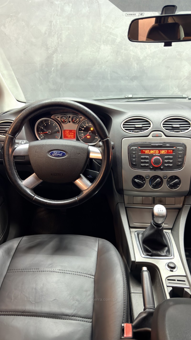 FOCUS 1.6 GLX 8V FLEX 4P MANUAL - 2011 - CAXIAS DO SUL