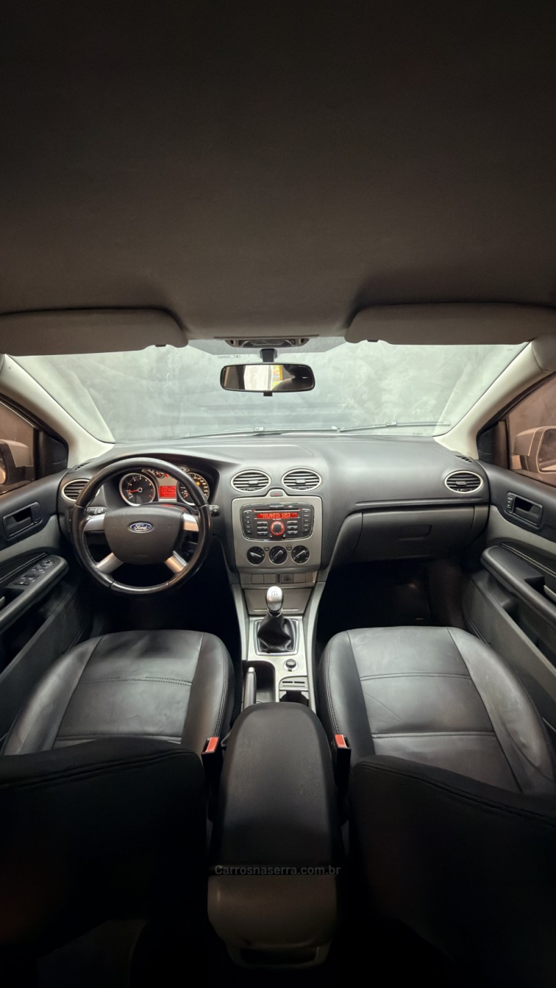 FOCUS 1.6 GLX 8V FLEX 4P MANUAL - 2011 - CAXIAS DO SUL