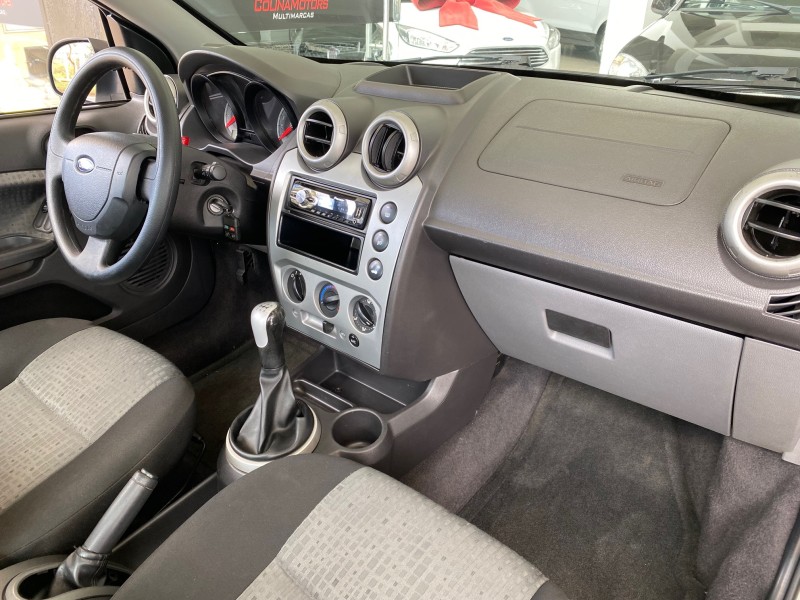 FIESTA 1.6 MPI CLASS SEDAN 8V FLEX 4P MANUAL - 2013 - CAXIAS DO SUL